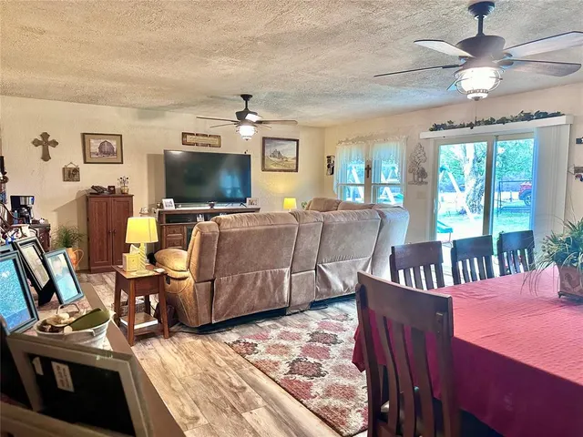 Photo 6 — 701 W Comanche Avenue, Rush Springs, OK 73082