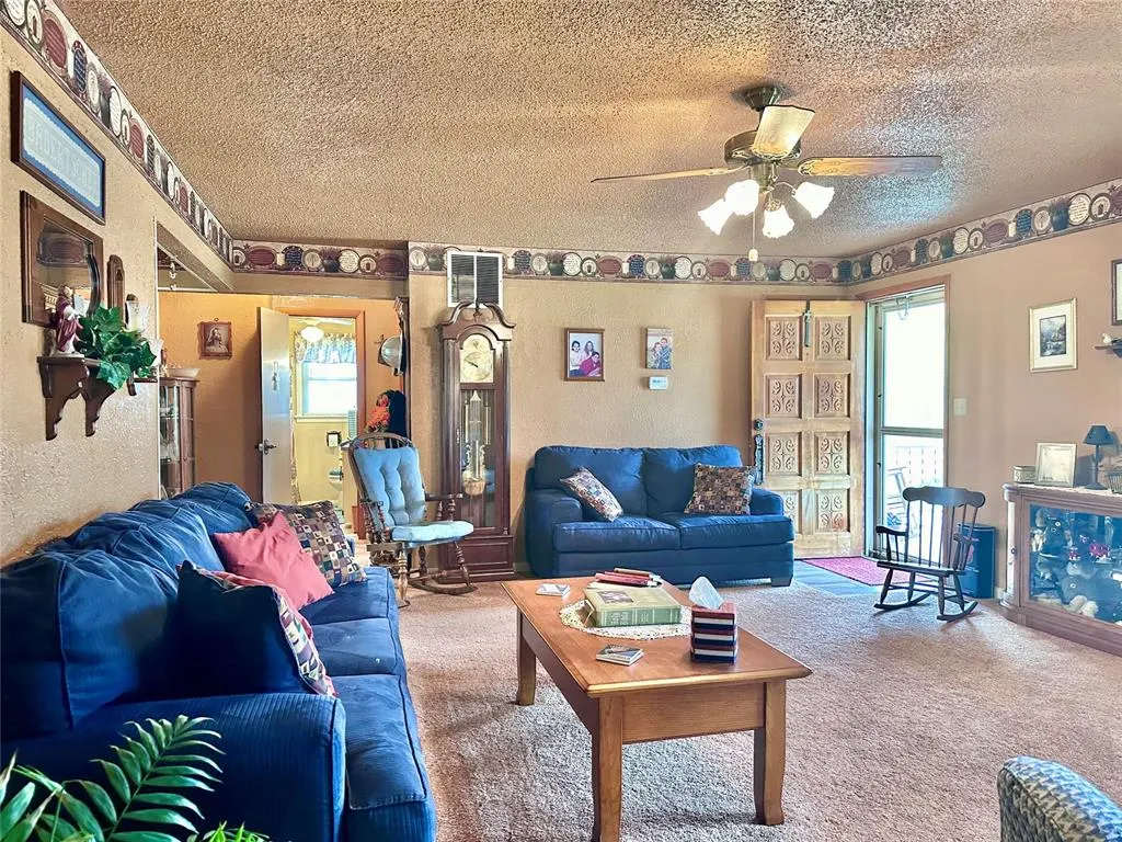 Photo 8 — 701 W Comanche Avenue, Rush Springs, OK 73082