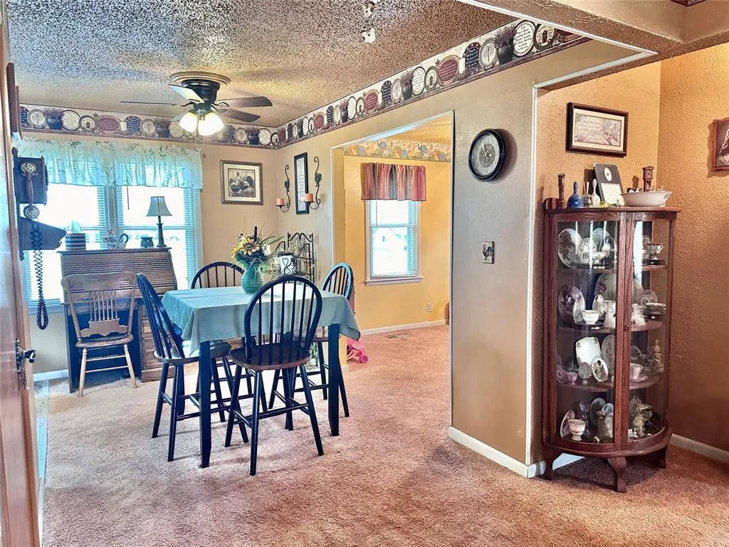 Photo 13 — 701 W Comanche Avenue, Rush Springs, OK 73082