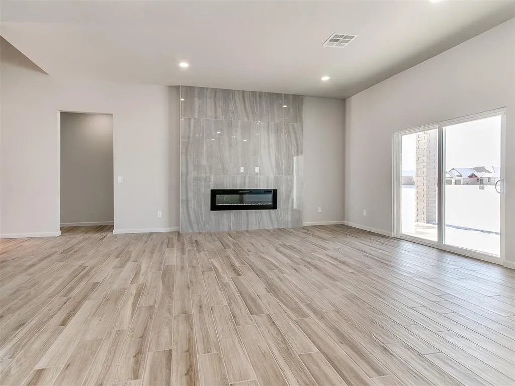Photo 7 — 25198 Scarlett Street, Cashion, OK 73016
