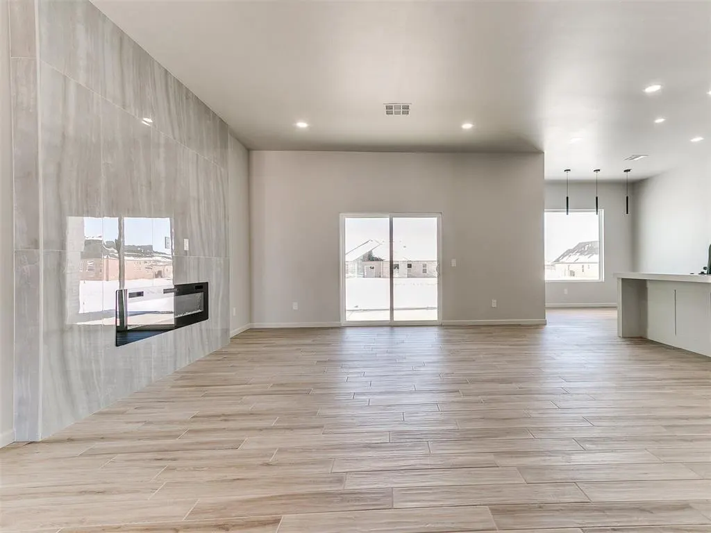 Photo 8 — 25198 Scarlett Street, Cashion, OK 73016