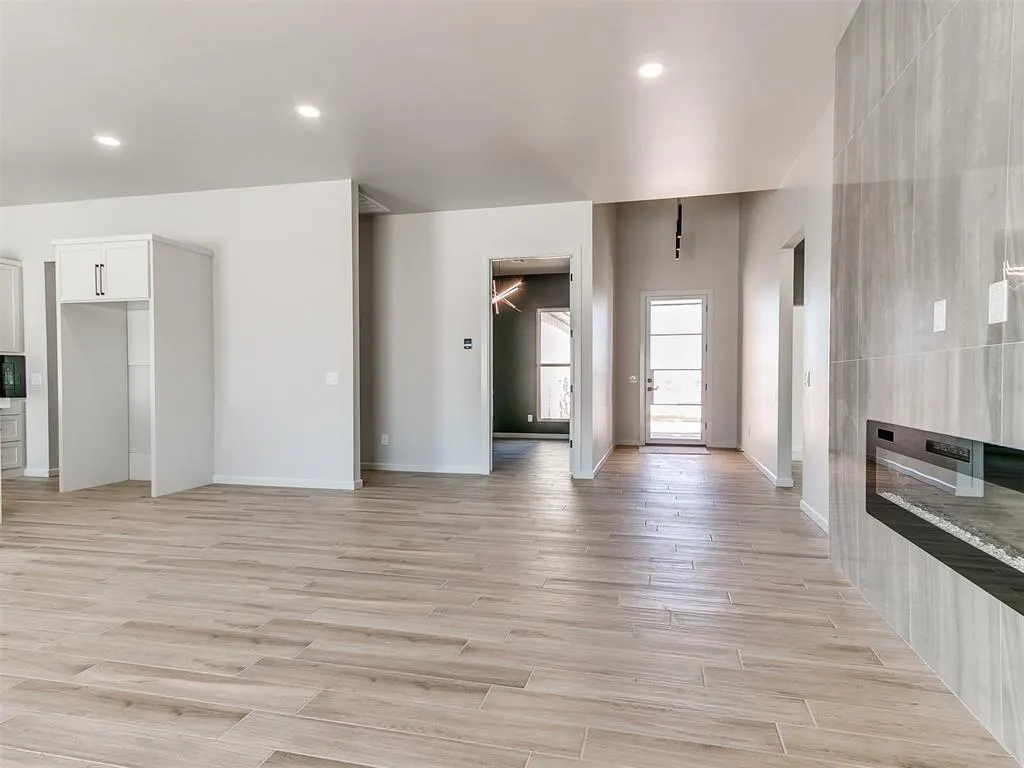 Photo 11 — 25198 Scarlett Street, Cashion, OK 73016