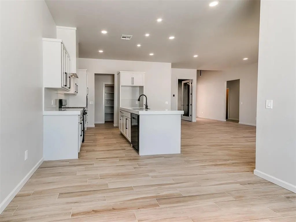 Photo 17 — 25198 Scarlett Street, Cashion, OK 73016