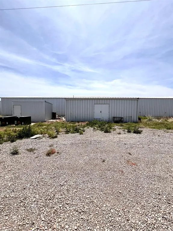 Photo 2 — 11962 N 2280 Road, Cordell, OK 73632