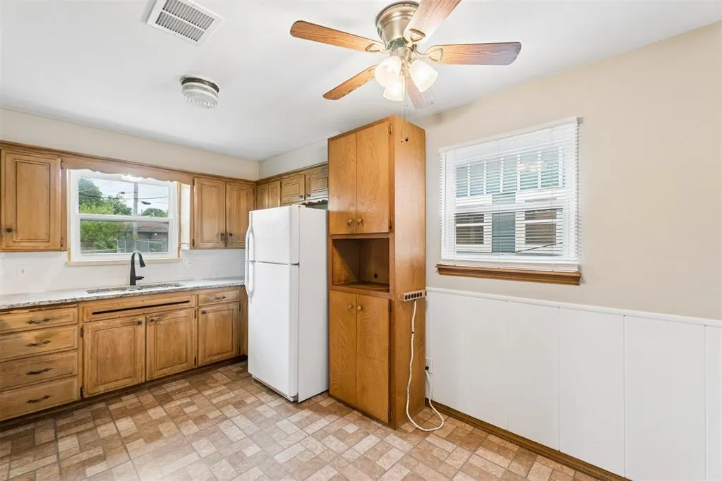 Photo 9 — 1420 NW 99th Street, Oklahoma City, OK 73114