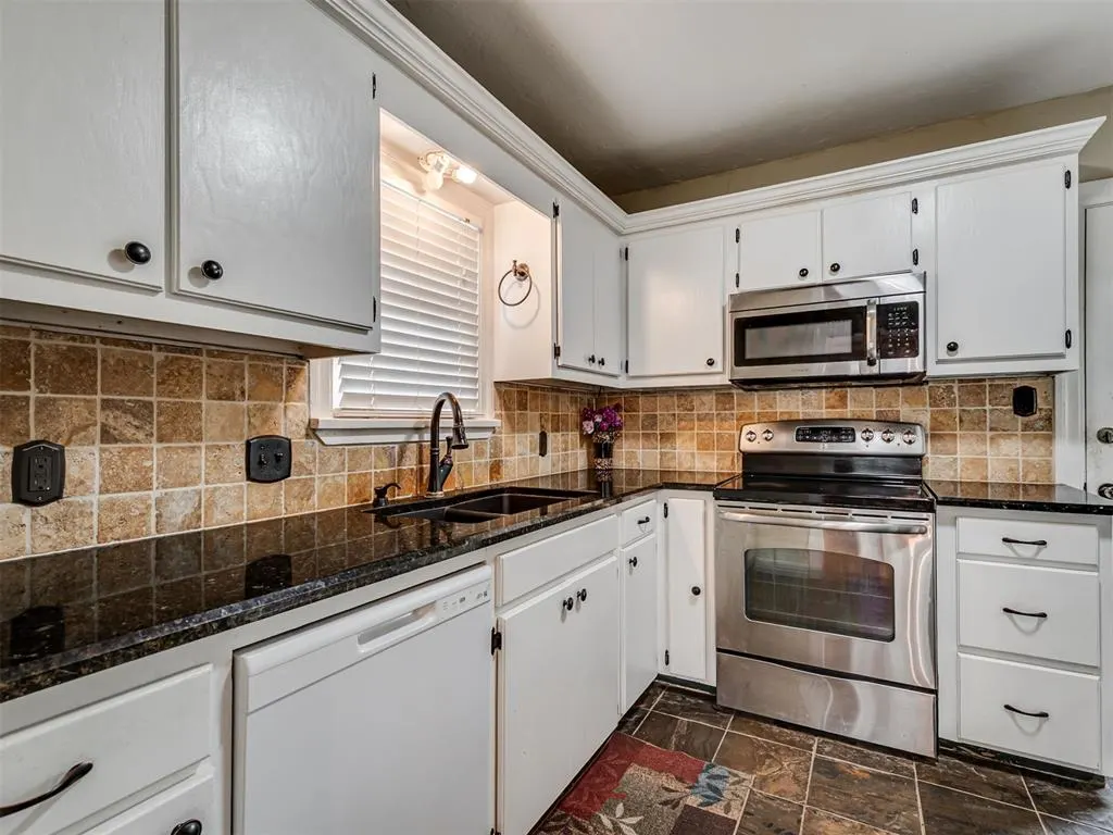 Photo 7 — 2733 NW 26th Street, Oklahoma City, OK 73107
