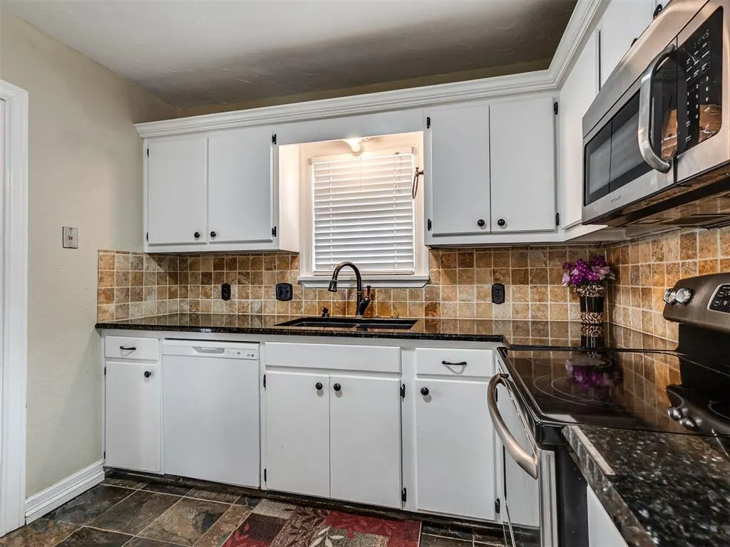Photo 8 — 2733 NW 26th Street, Oklahoma City, OK 73107
