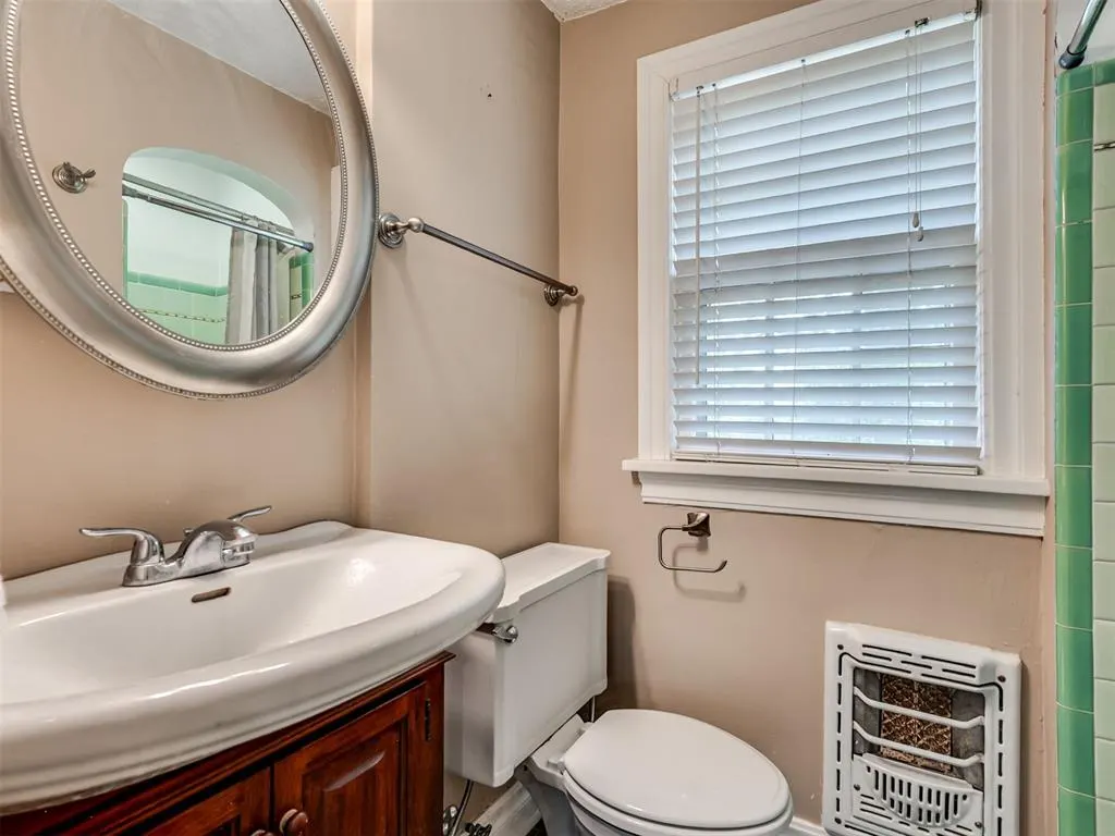 Photo 13 — 2733 NW 26th Street, Oklahoma City, OK 73107