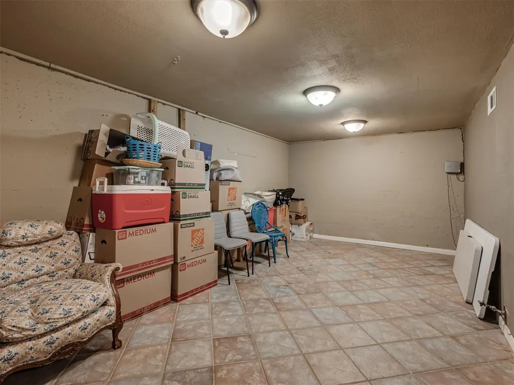 Photo 19 — 2733 NW 26th Street, Oklahoma City, OK 73107