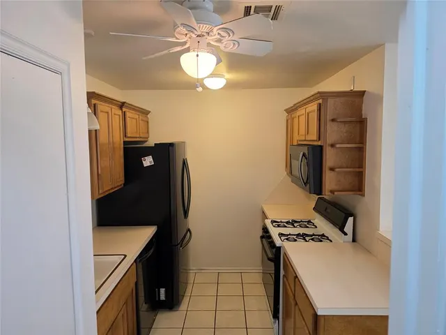 Photo 3 — 2425 Cherry Lane, Midwest City, OK 73130