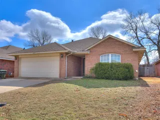 Sold home at 212 Cambridge Drive