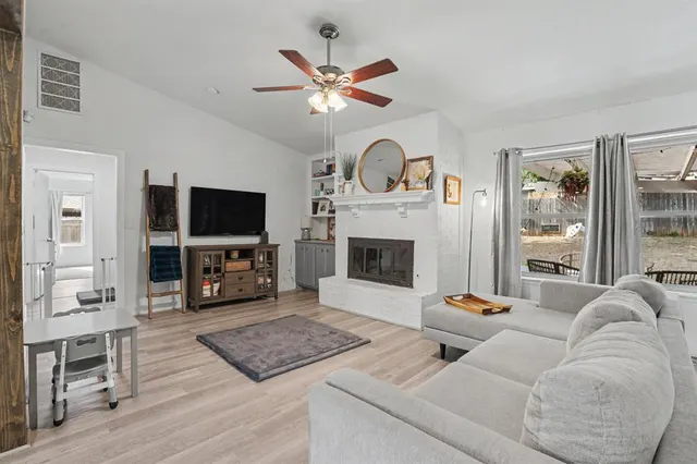 Photo 2 — 2421 Appleway Street, Edmond, OK 73013