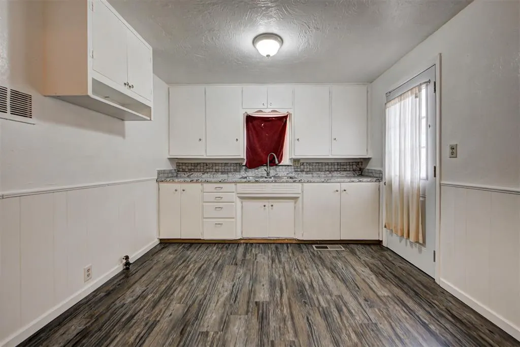 Photo 9 — 1229 NW 81st Street, Oklahoma City, OK 73114