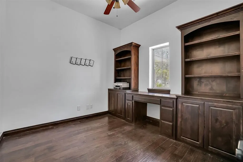 Photo 14 — 715 N Michigan Avenue, Mangum, OK 73554