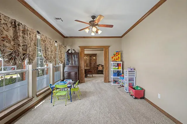 Photo 5 — 809 Ellsworth Avenue, Yukon, OK 73099