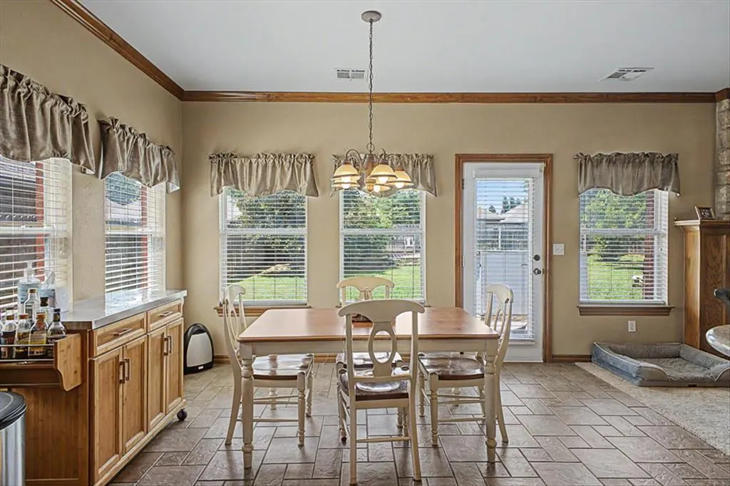 Photo 17 — 809 Ellsworth Avenue, Yukon, OK 73099