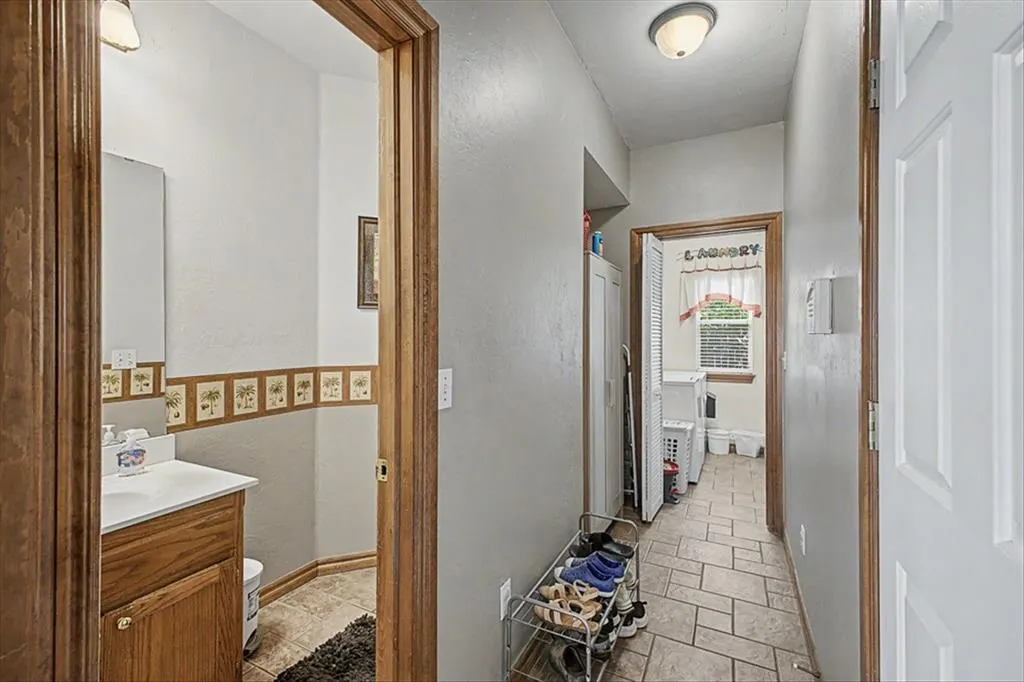 Photo 19 — 809 Ellsworth Avenue, Yukon, OK 73099