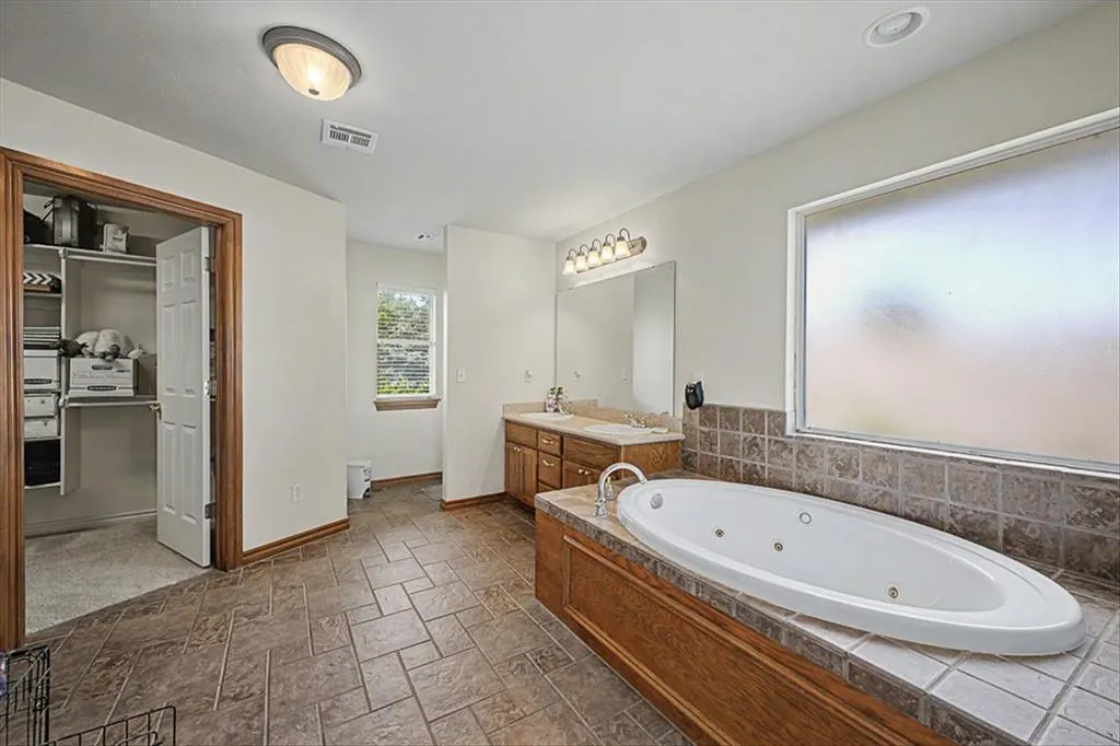 Photo 38 — 809 Ellsworth Avenue, Yukon, OK 73099