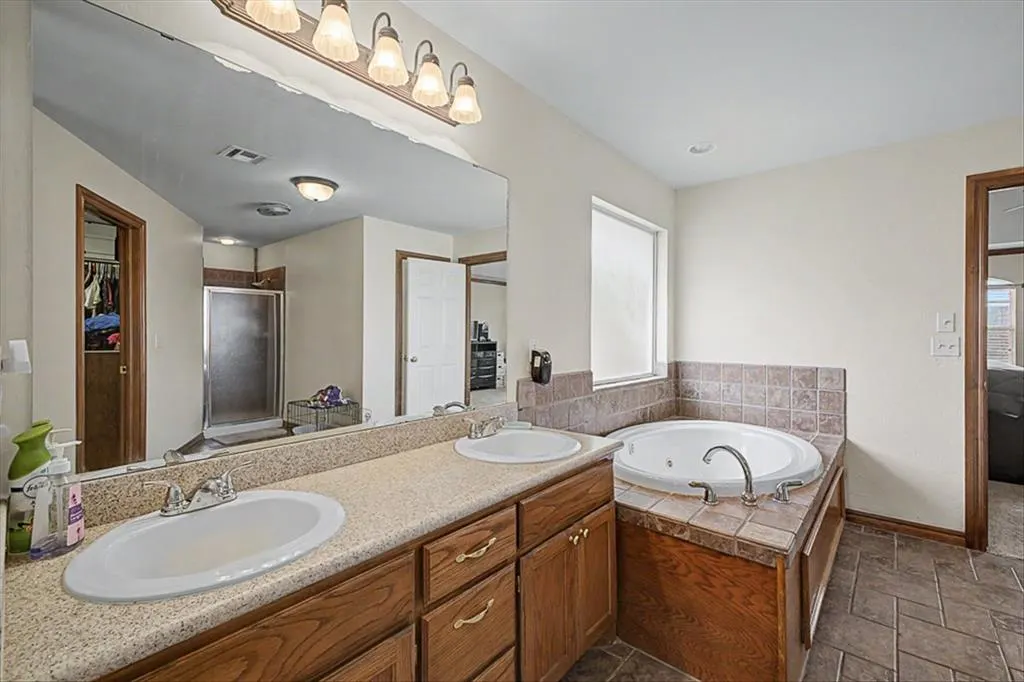 Photo 40 — 809 Ellsworth Avenue, Yukon, OK 73099