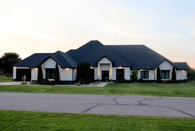Front exterior — 8225 SW 109th Terrace, Oklahoma City, OK 73173