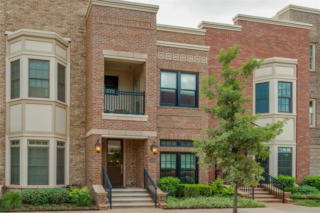 Photo 2 — 406 NE 1st Street, Oklahoma City, OK 73104