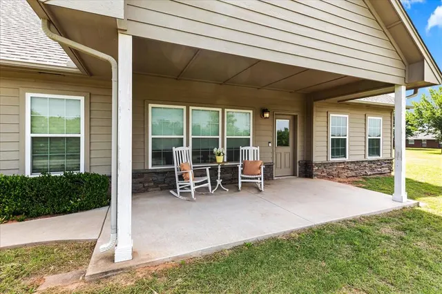 Photo 3 — 44131 County Street 2730, Cement, OK 73017
