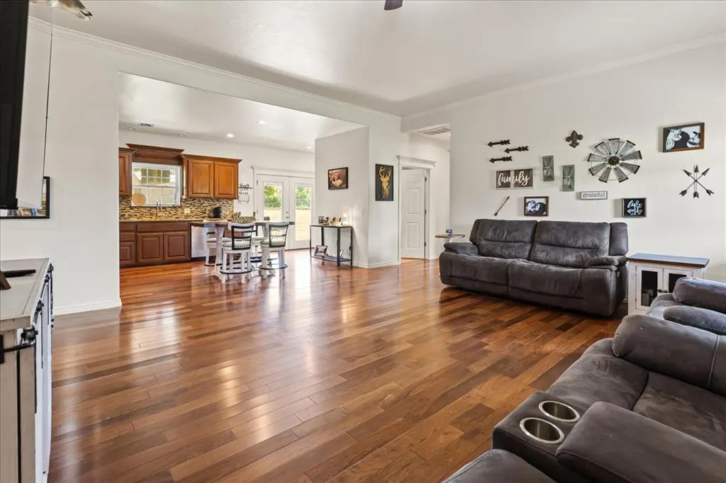 Photo 5 — 44131 County Street 2730, Cement, OK 73017