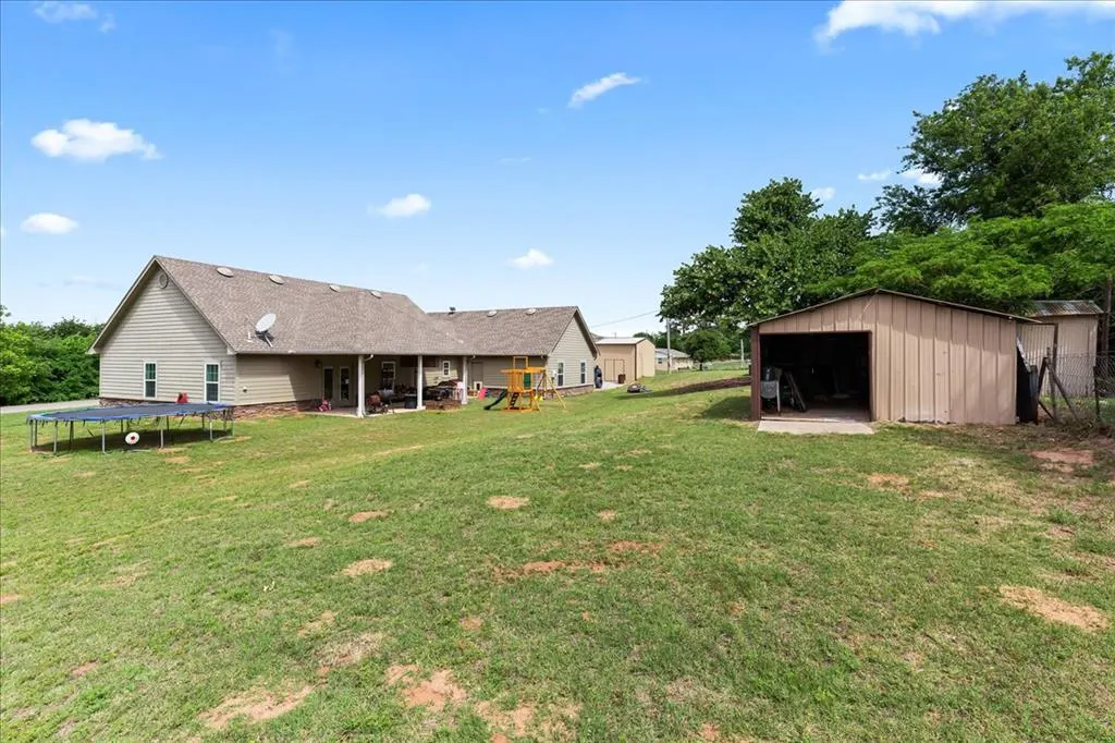 Photo 19 — 44131 County Street 2730, Cement, OK 73017