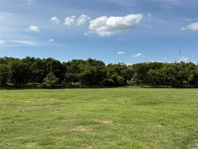 Photo 5 — 5000 N Meridian Avenue, Crescent, OK 73028