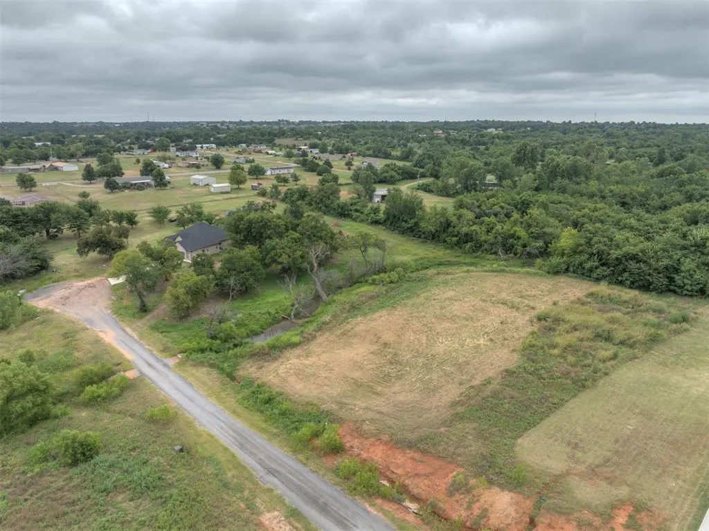 Photo 2 — 2335 Dixie Drive, Blanchard, OK 73010