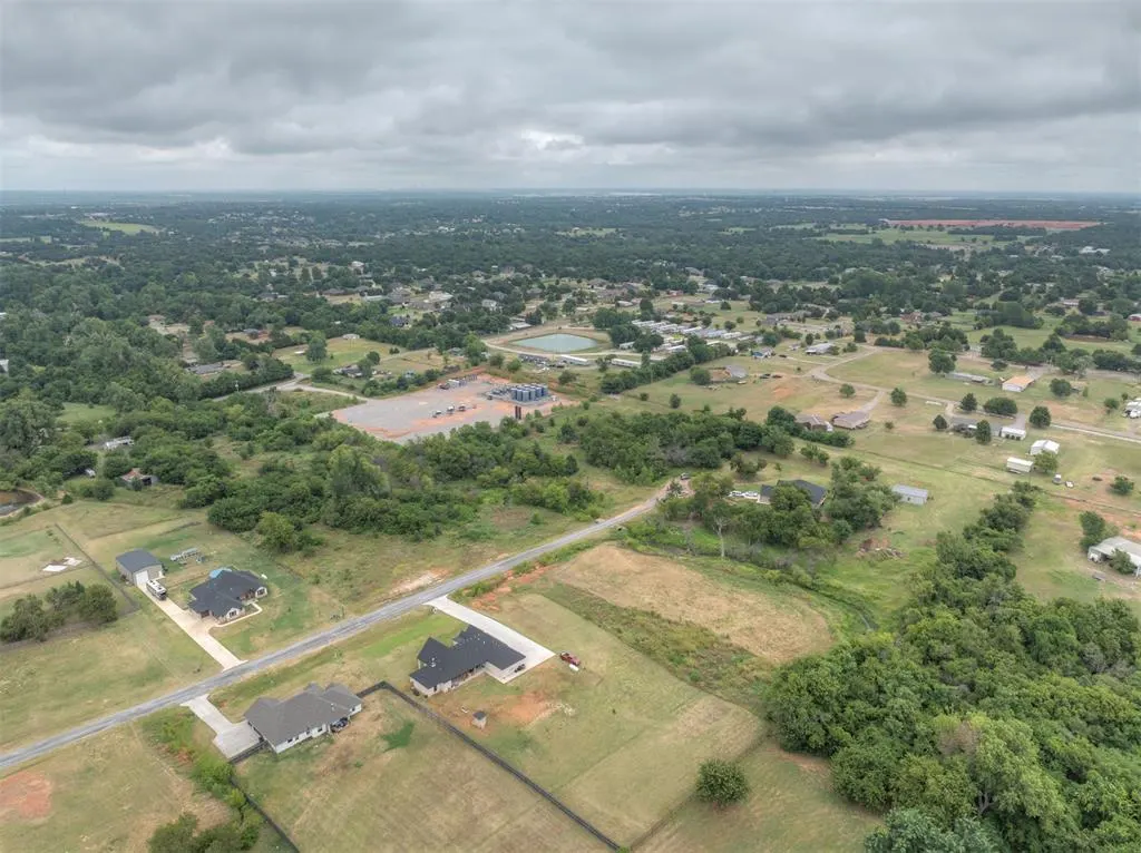 Photo 9 — 2335 Dixie Drive, Blanchard, OK 73010