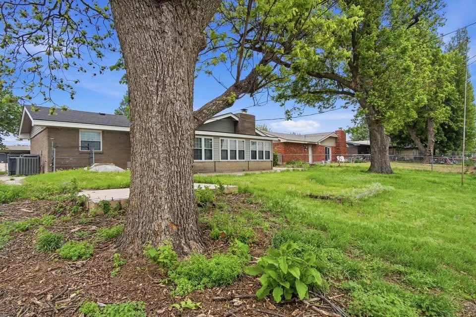 Photo 9 — 3717 N Eagle Lane, Bethany, OK 73008