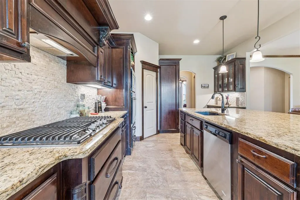 Photo 16 — 2055 NW 34 Street, Newcastle, OK 73065