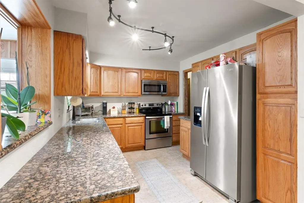 Photo 8 — 3729 NW 60th Street, Oklahoma City, OK 73112
