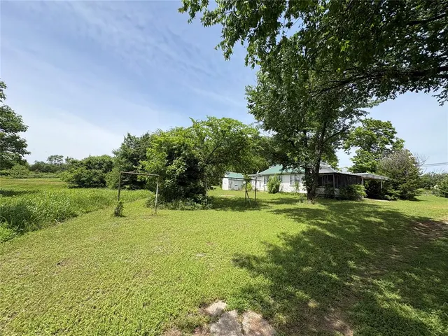 Photo 5 — 340903 E HWY 62 Highway, Meeker, OK 74855