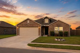 Sold home at 548 SE Fox Den Drive