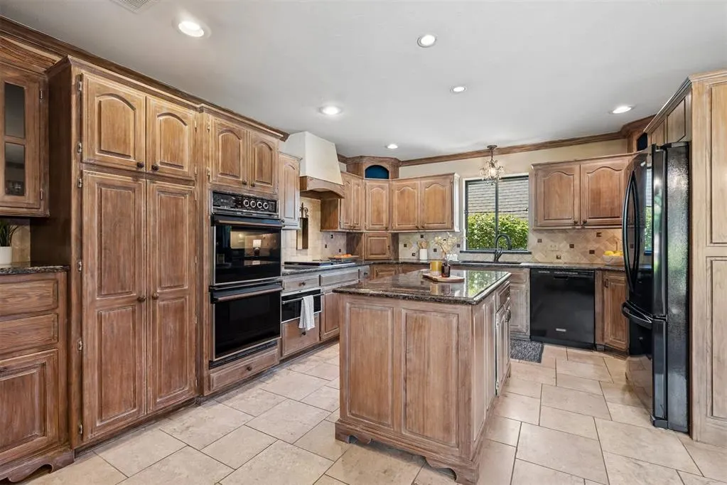 Photo 18 — 3200 Prairie Rose Road, Oklahoma City, OK 73120
