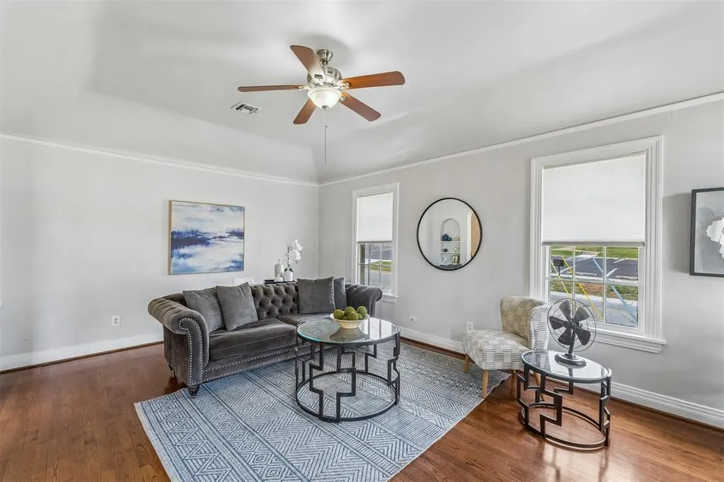 Photo 4 — 2560 NW 23rd Street, Oklahoma City, OK 73107