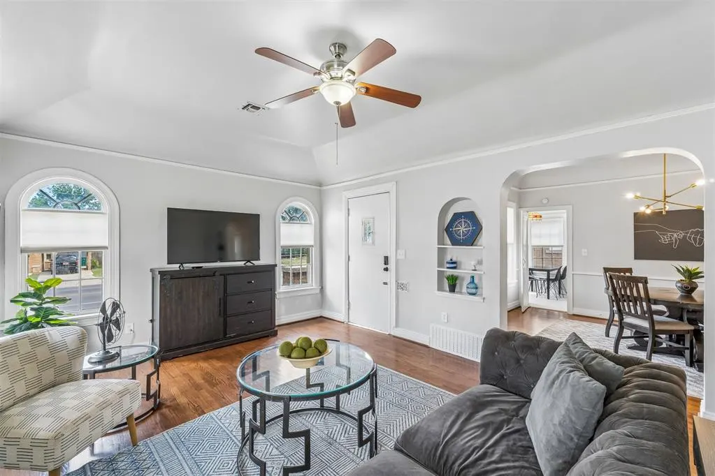 Photo 7 — 2560 NW 23rd Street, Oklahoma City, OK 73107