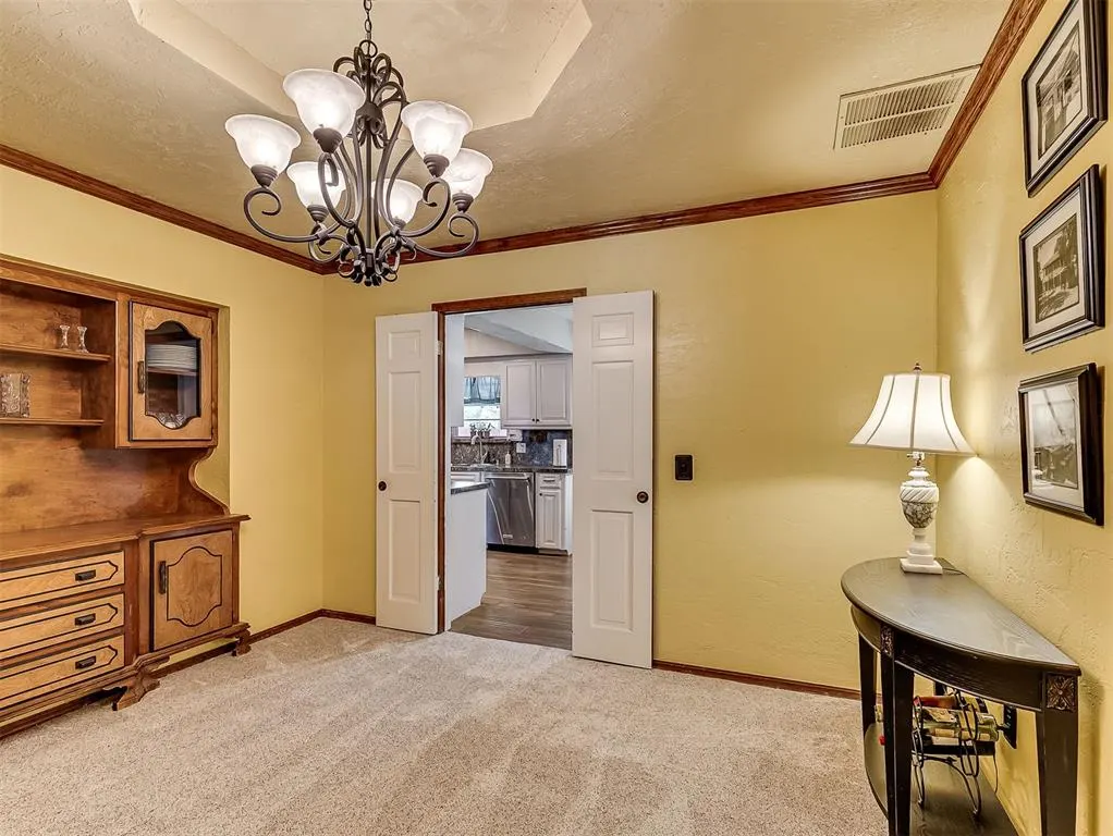Photo 17 — 9216 Sutton Place, Oklahoma City, OK 73132