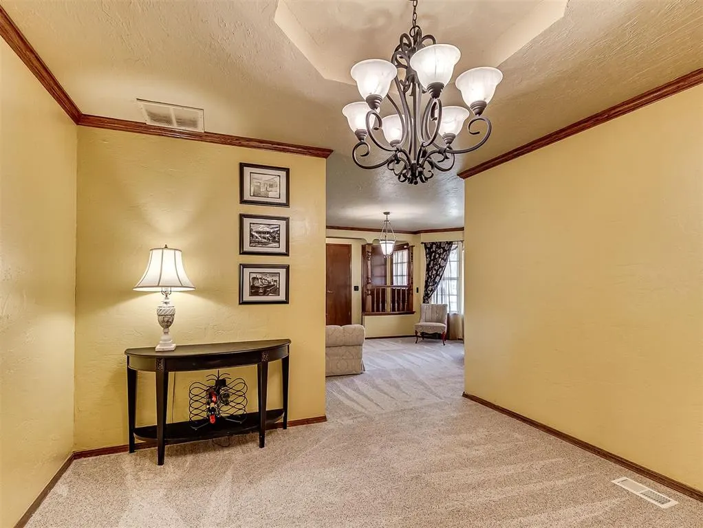 Photo 18 — 9216 Sutton Place, Oklahoma City, OK 73132