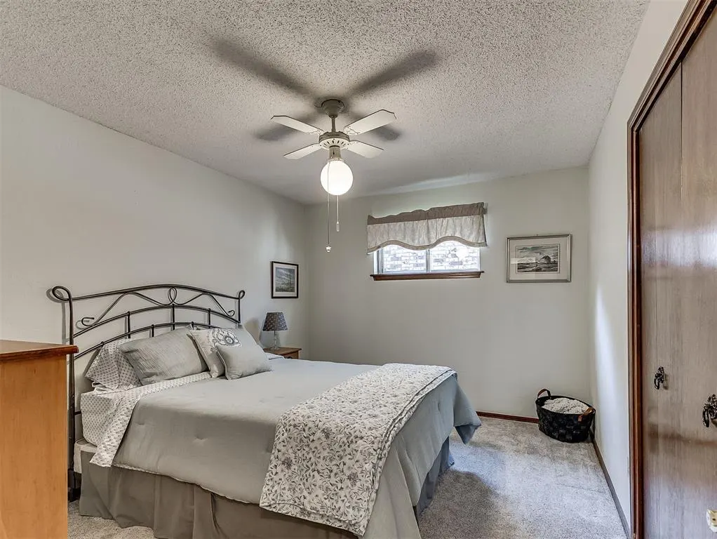 Photo 30 — 9216 Sutton Place, Oklahoma City, OK 73132