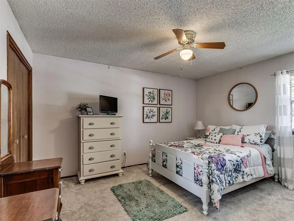 Photo 34 — 9216 Sutton Place, Oklahoma City, OK 73132