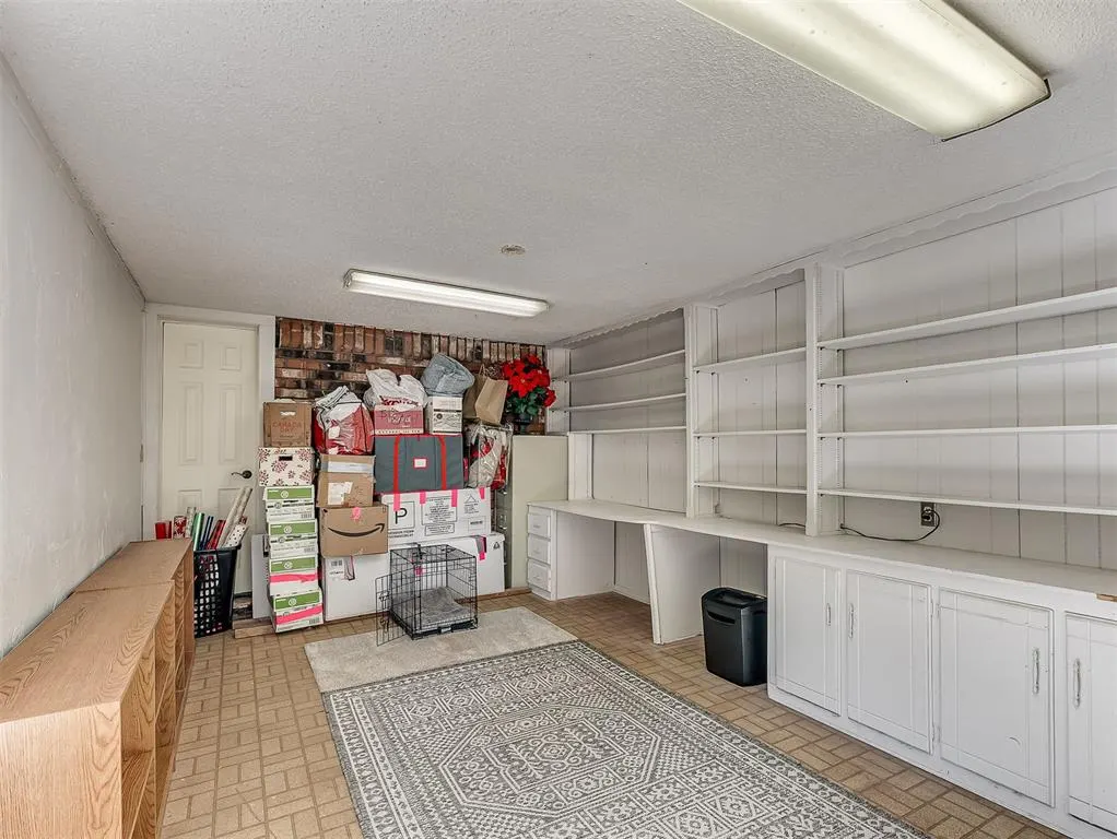 Photo 37 — 9216 Sutton Place, Oklahoma City, OK 73132