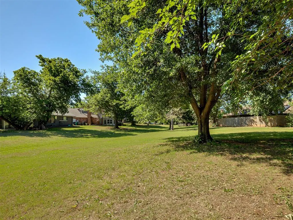 Photo 44 — 9216 Sutton Place, Oklahoma City, OK 73132