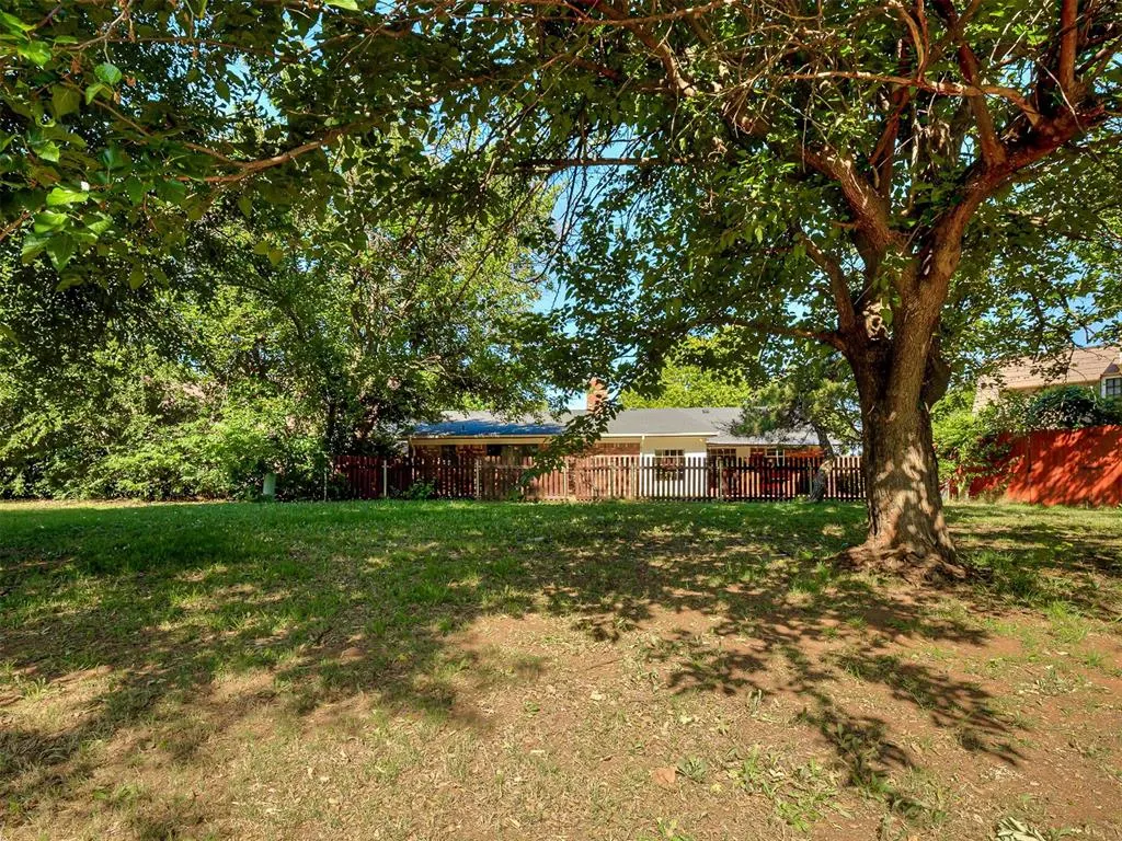 Photo 45 — 9216 Sutton Place, Oklahoma City, OK 73132