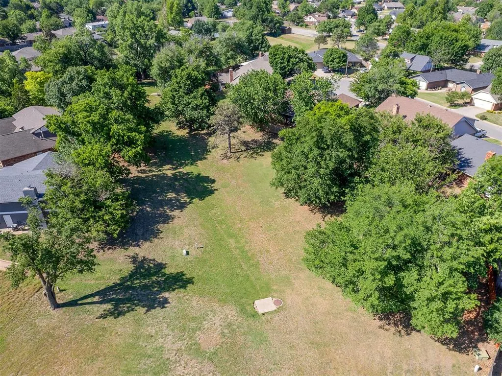 Photo 48 — 9216 Sutton Place, Oklahoma City, OK 73132