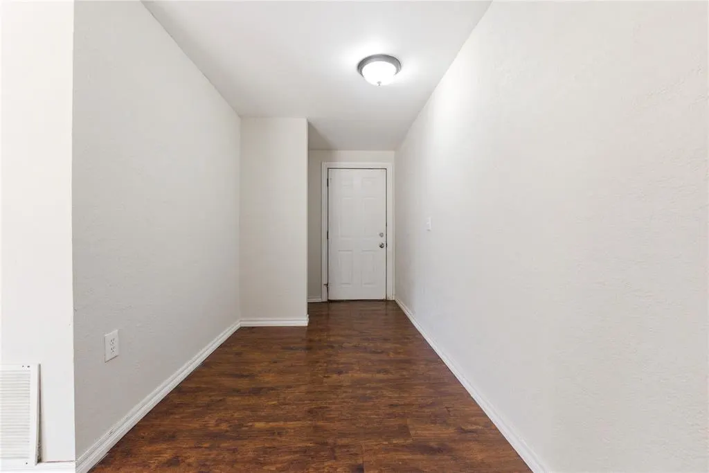 Photo 4 — 1804 SE 12th Street, Moore, OK 73160