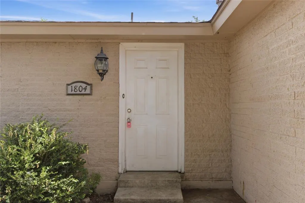 Photo 3 — 1804 SE 12th Street, Moore, OK 73160