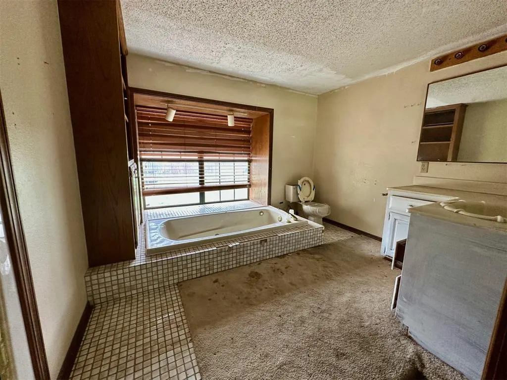 Photo 7 — 18486 E 1270 Road, Sayre, OK 73662